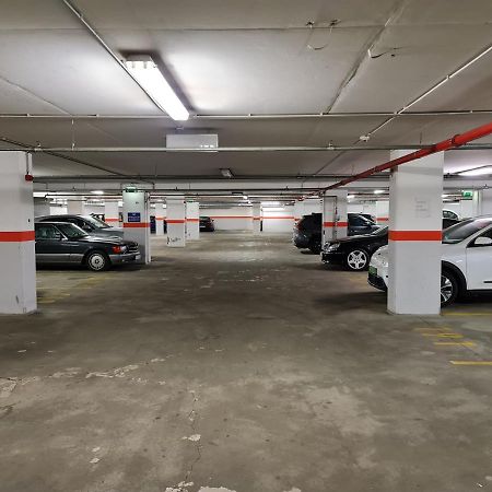 Economy Downtown Design Apartments - Free Parking - Balcony - Super Puplic Transport - Ac 부다페스트 외부 사진