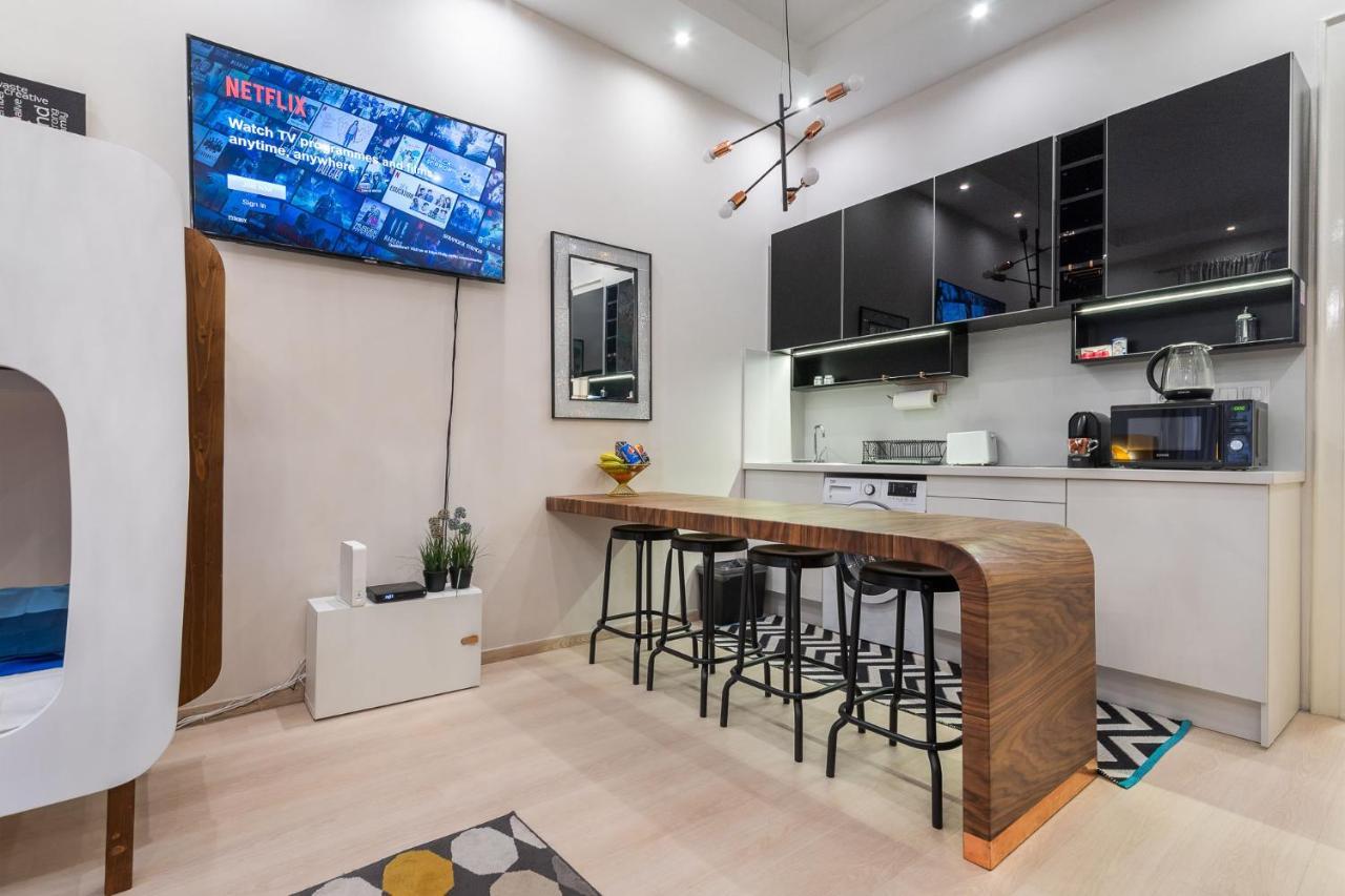 Economy Downtown Design Apartments - Free Parking - Balcony - Super Puplic Transport - Ac 부다페스트 외부 사진