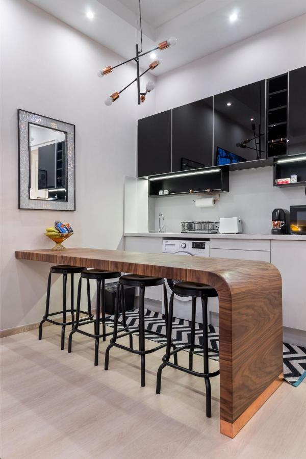 Economy Downtown Design Apartments - Free Parking - Balcony - Super Puplic Transport - Ac 부다페스트 외부 사진