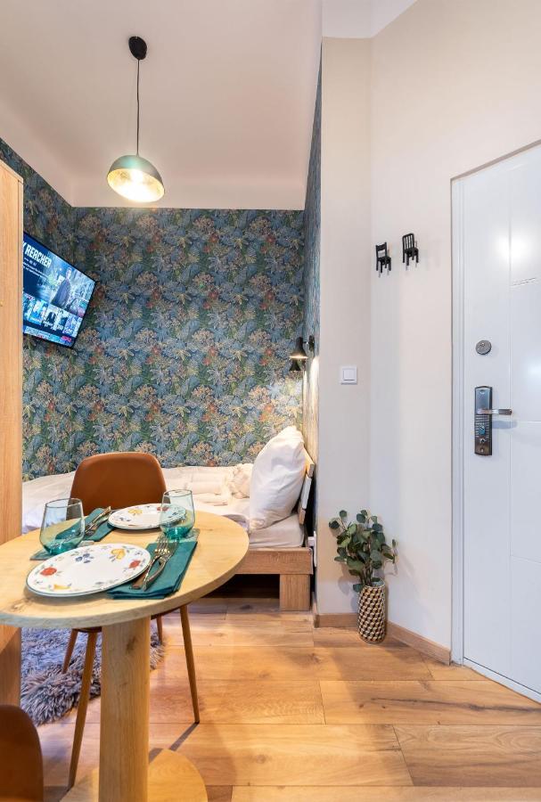 Economy Downtown Design Apartments - Free Parking - Balcony - Super Puplic Transport - Ac 부다페스트 외부 사진