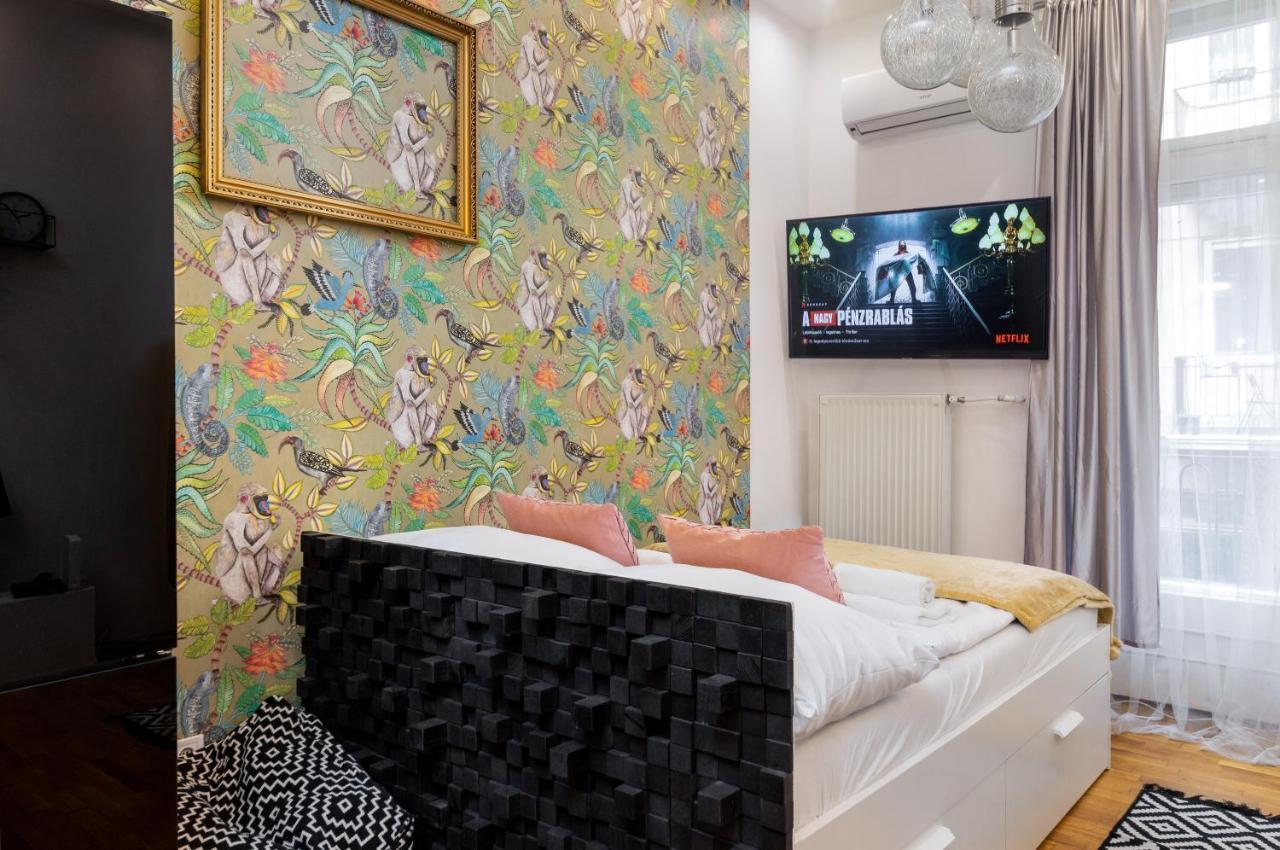 Economy Downtown Design Apartments - Free Parking - Balcony - Super Puplic Transport - Ac 부다페스트 외부 사진